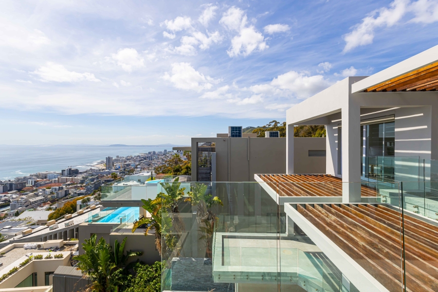 To Let 2 Bedroom Property for Rent in Bantry Bay Western Cape